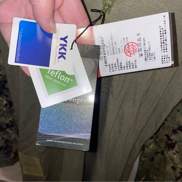 EmersonGear Tactical Digital Day Desert Camo Shirt 1/2 Zip Med NEW - Picture 2 of 8